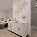 Dolce Chic